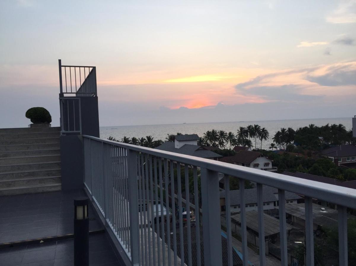 Sweet Seaview Flr6 With Toproop Pool Flr7 At The Blux Bangsaen Exterior foto